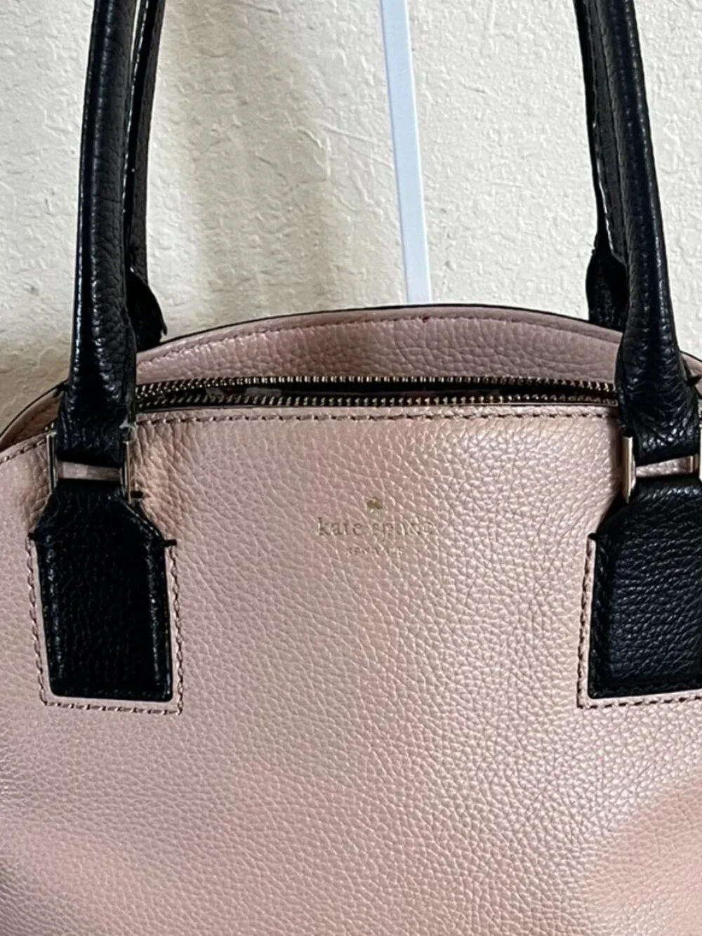 Kate Spade New York Lane Anika Blush/Black Pebbled Leather Shoulder Bag W/Wallet